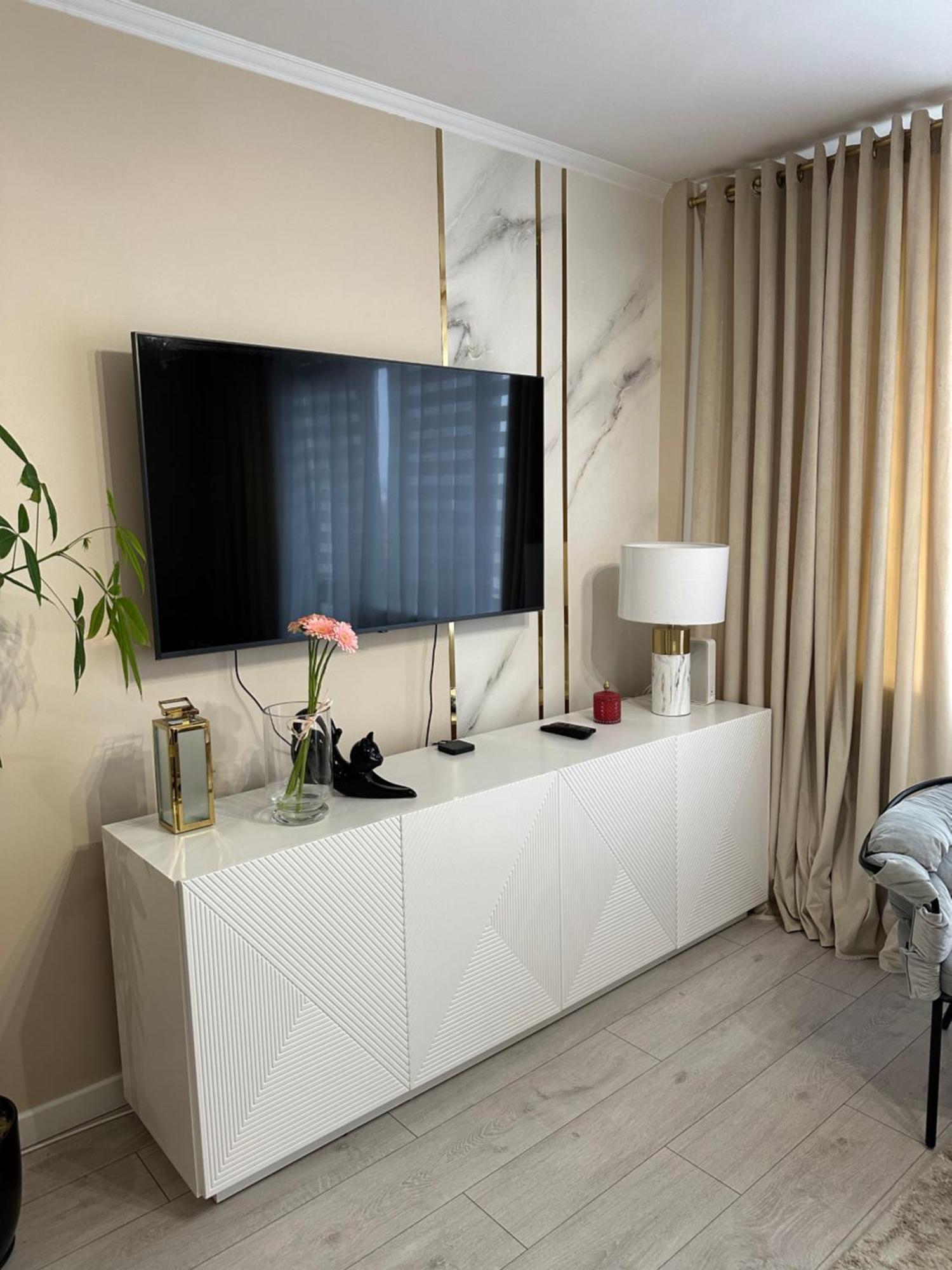 Dubois Apartment *